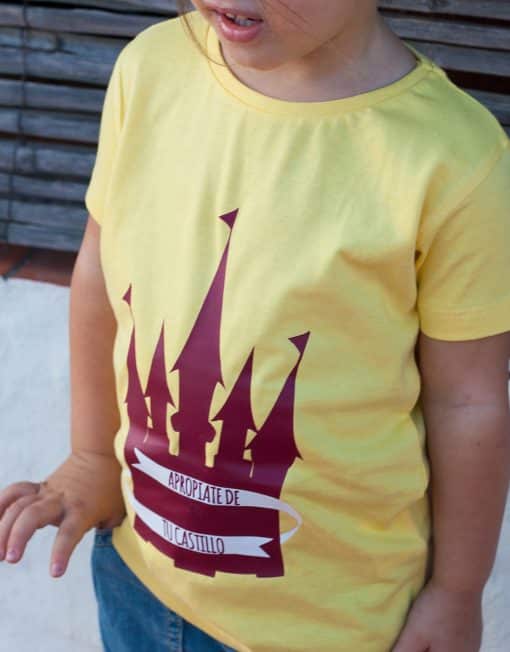 Camiseta para peques "Aprópiate de tu castillo" - Imagen 2